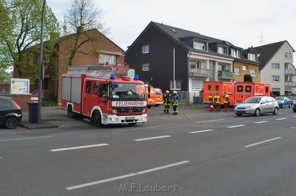Feuer Grundschule Koeln Duennwald Leuchterstr P086.JPG - Miklos Laubert